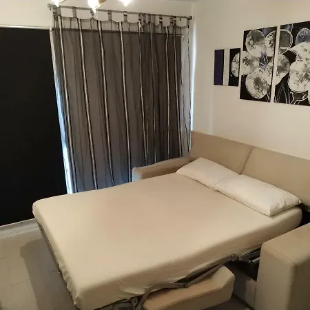 Apartment Carrer Assutzena Apartamento *